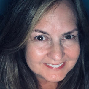 Meet your Posher, Pauline